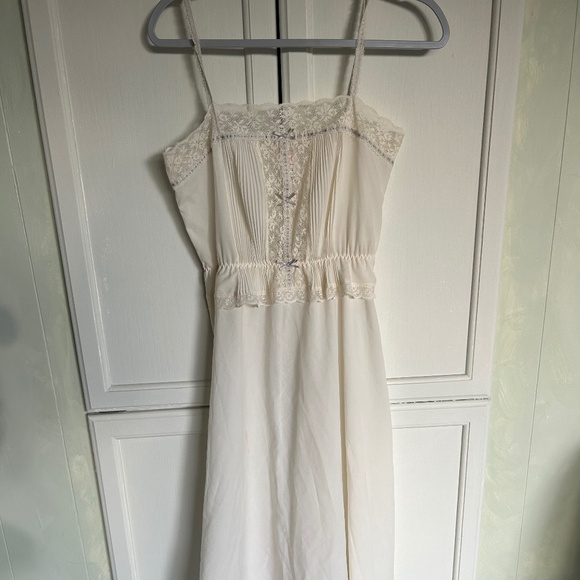 Vintage nightgown from the 70s - Picture 1 of 3